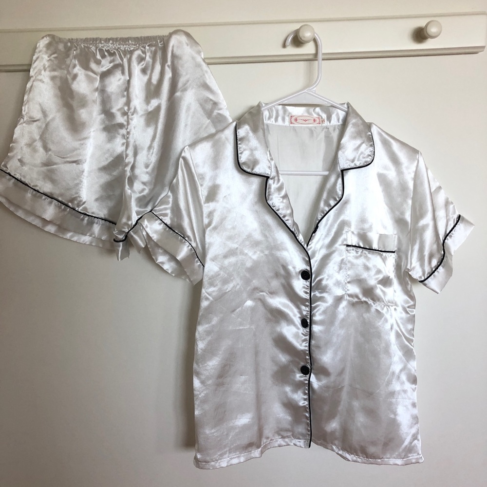 Silky pajama set